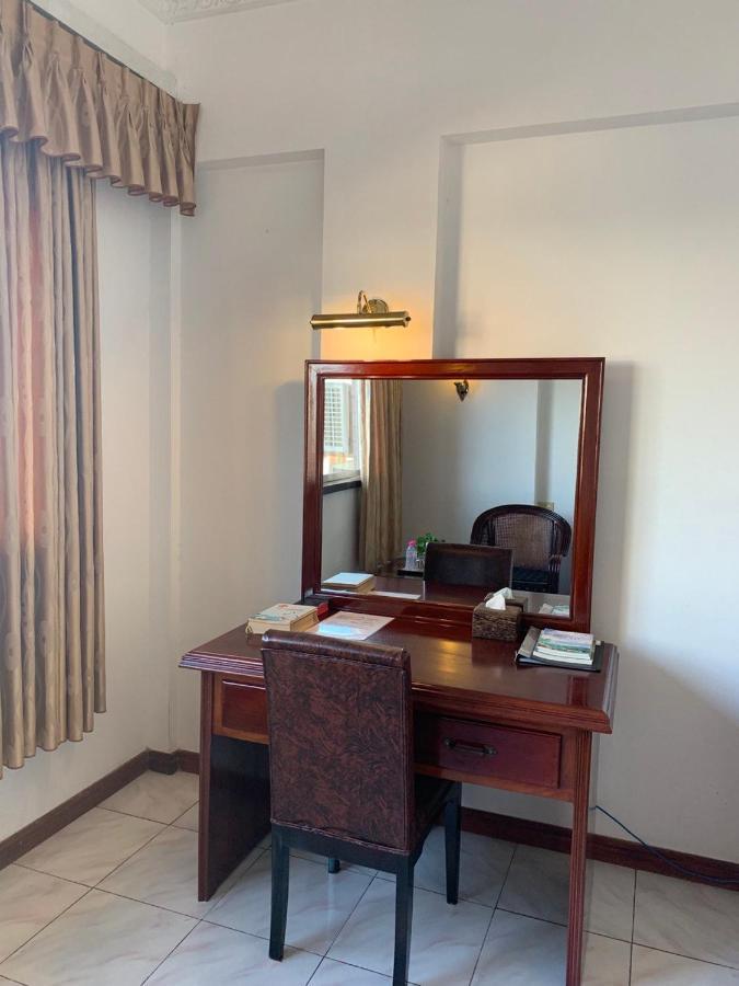 Chung Hsin Hotel 中信酒店 Phnom Penh Eksteriør billede